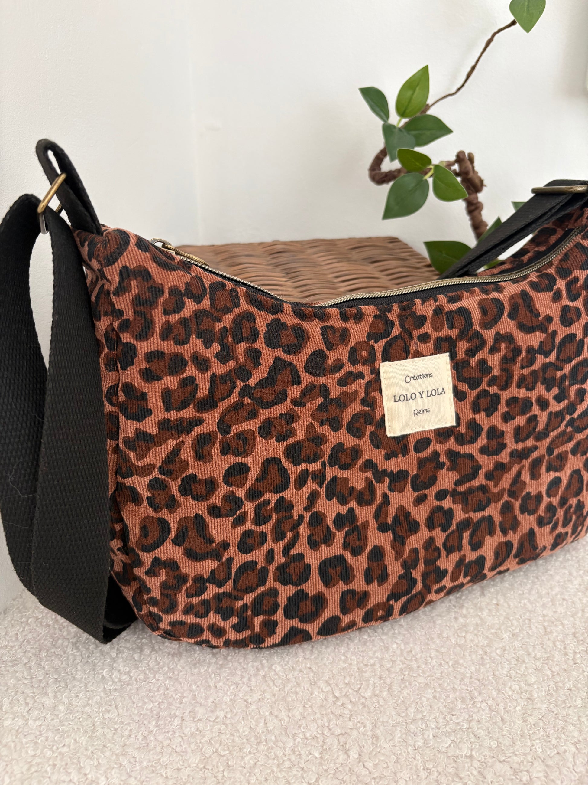 Sac femme baguette léopard velours bandoulière 