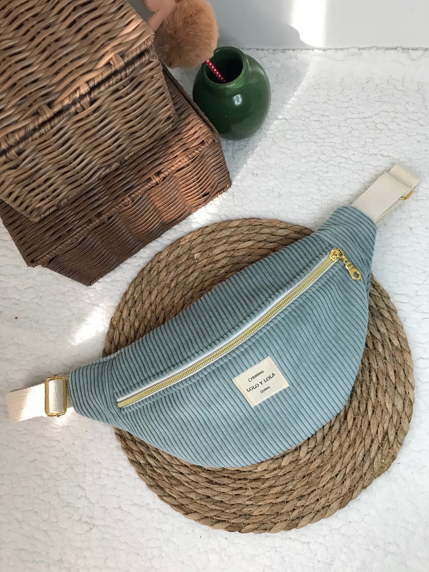 Sac banane velours côtelé personnalisé bleu ciel 