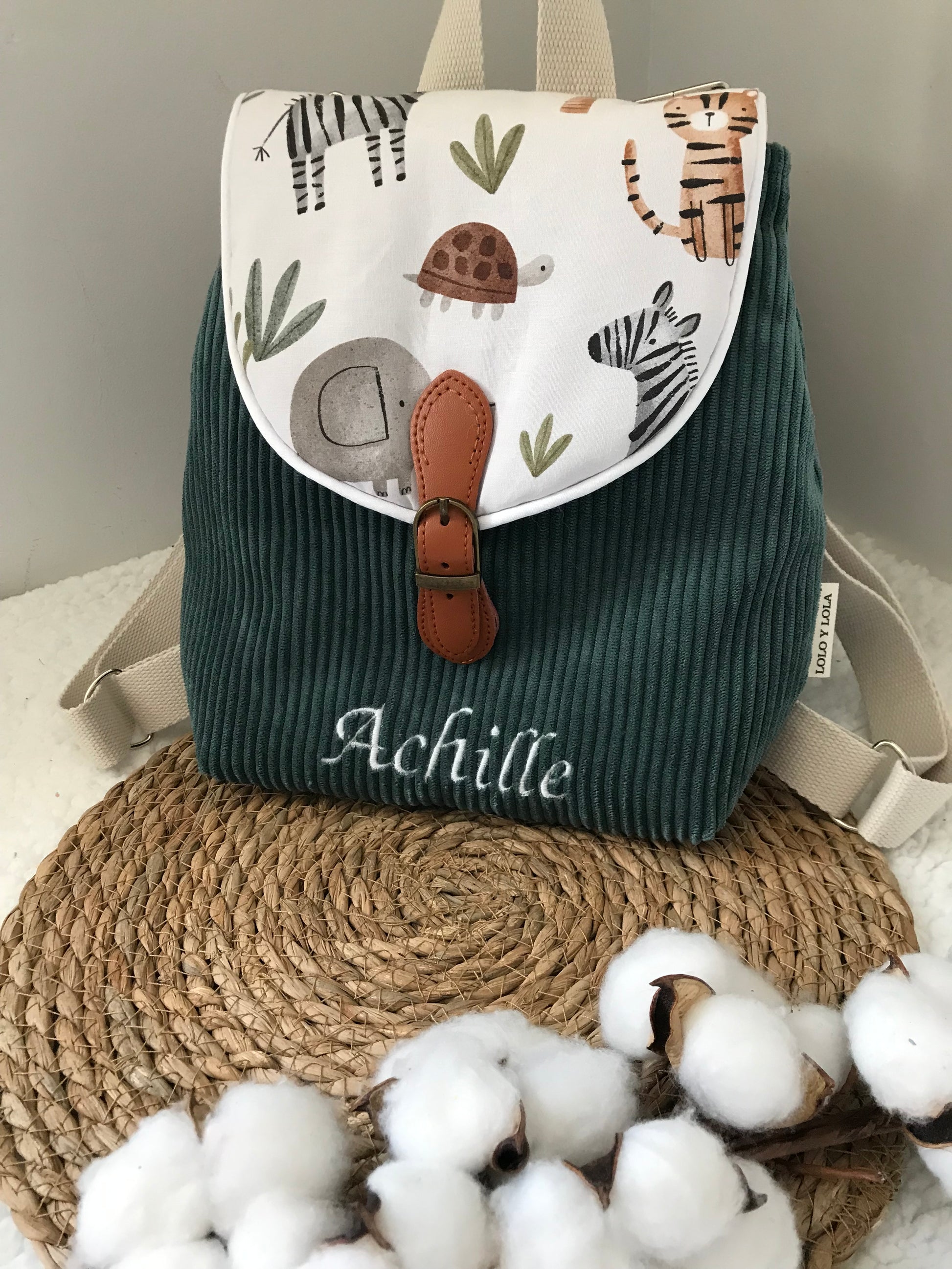 Sac maternelle personnalisé broderie prénom velours côtelé sapin rabat savane zèbre lion girafe  