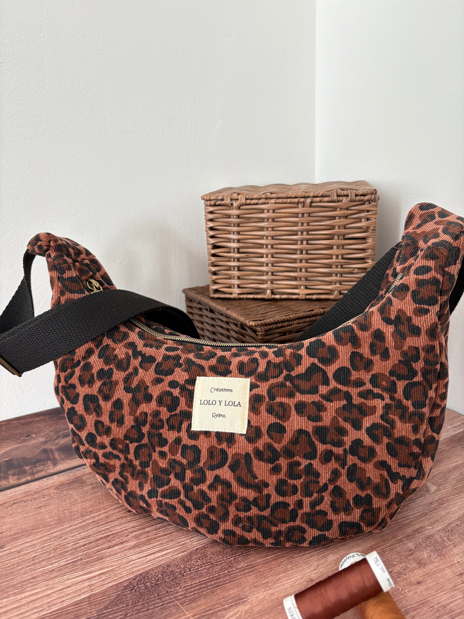 Sac femme velours côtelé 
Sac femme demi-lune velours côtelé 
Sac femme épaule bandoulière velours côtelé 
Sac femme léopard velours milleraies 