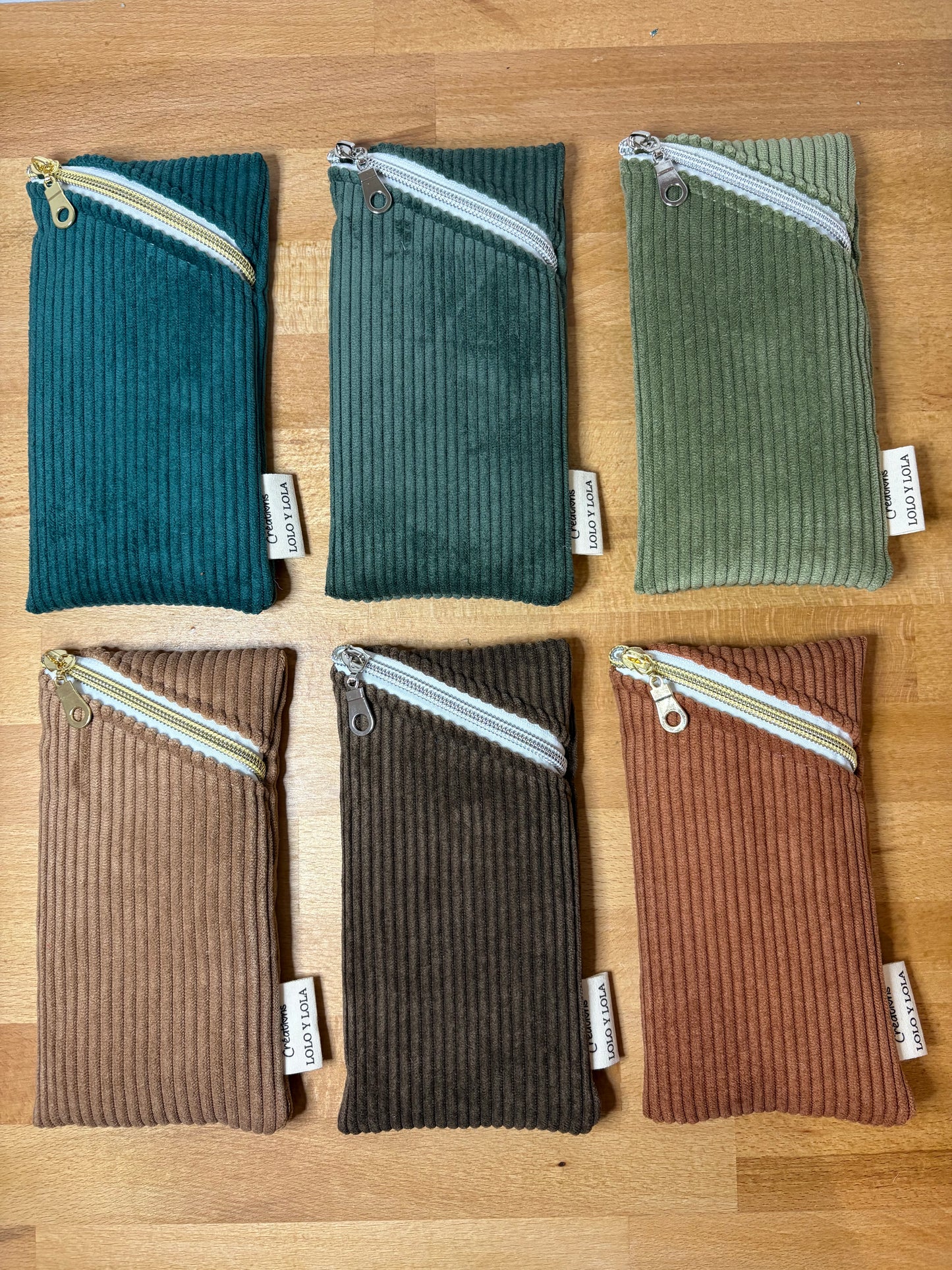 Étui lunettes de vue ou de soleil personnalisé prénom broderie velours côtelé marron camel chocolat bleu ciel vert olive bleu marine