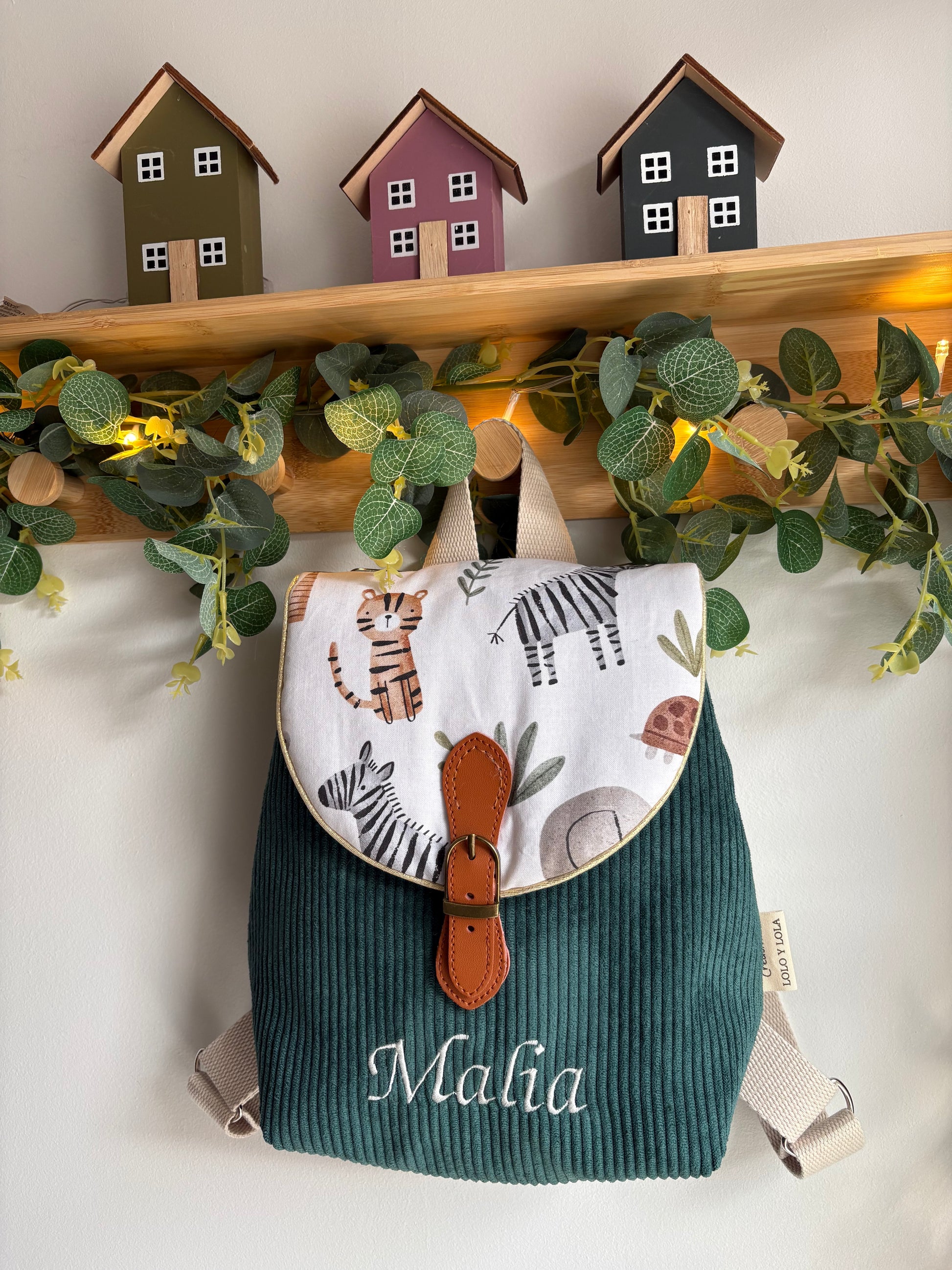 Sac maternelle personnalisé prénom broderie velours côtelé forest rabat savane zèbre tigre 