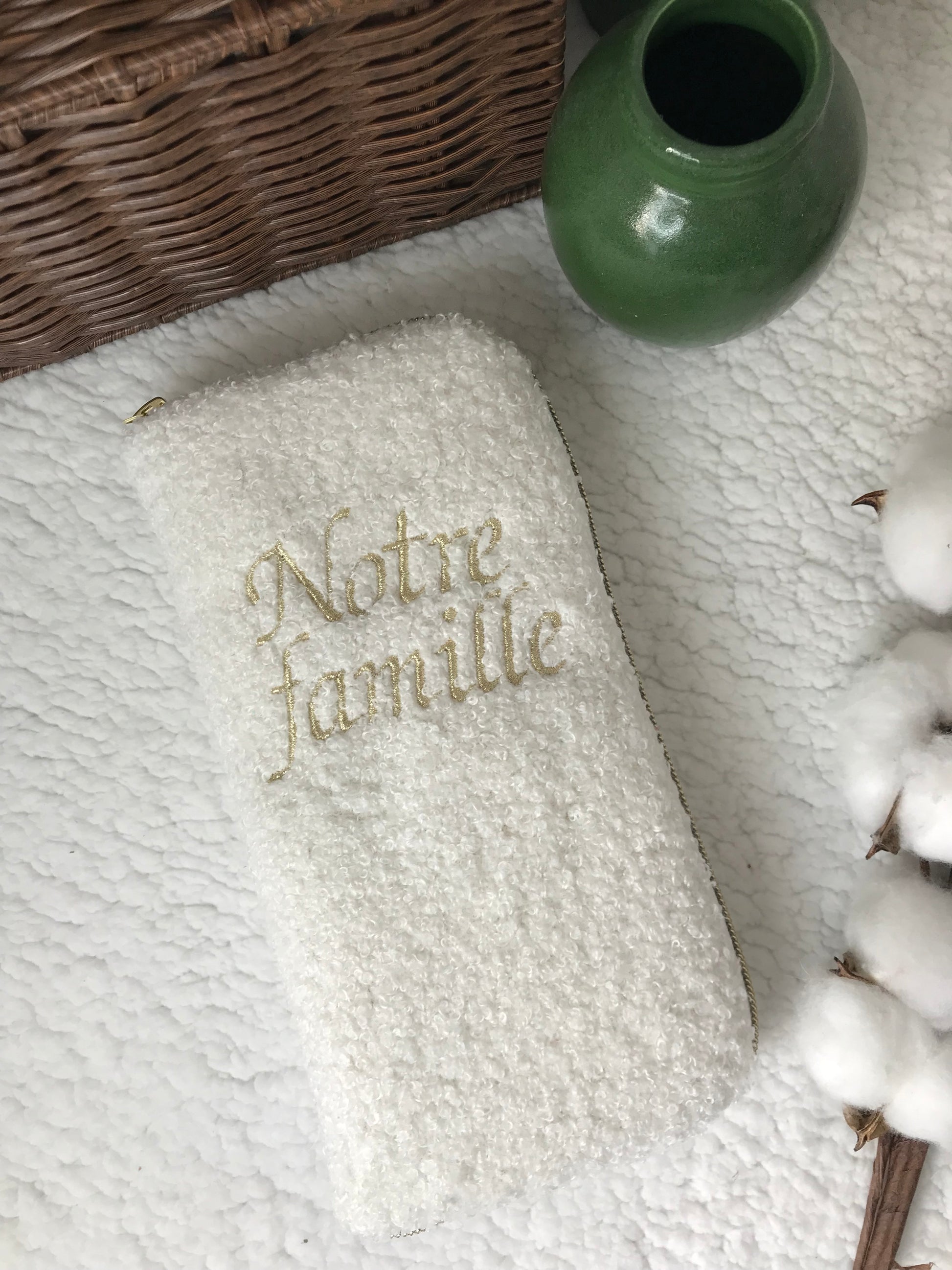 Protège livret de famille personnalisé velours côtelé bouclette écrue 