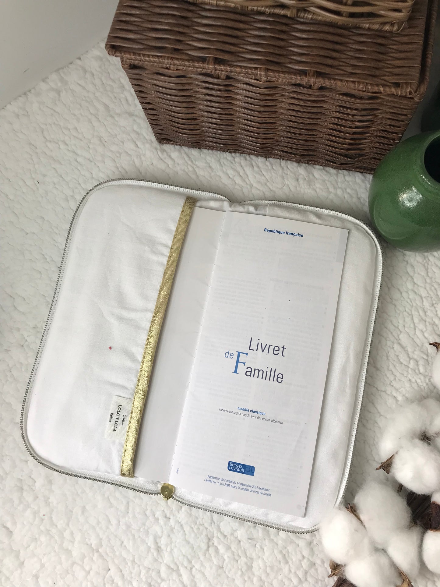 Protège livret de famille personnalisé velours côtelé 