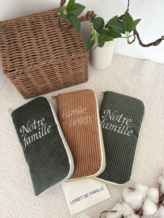Protège livret de famille personnalisé velours côtelé vert kaki marron cappuccino 