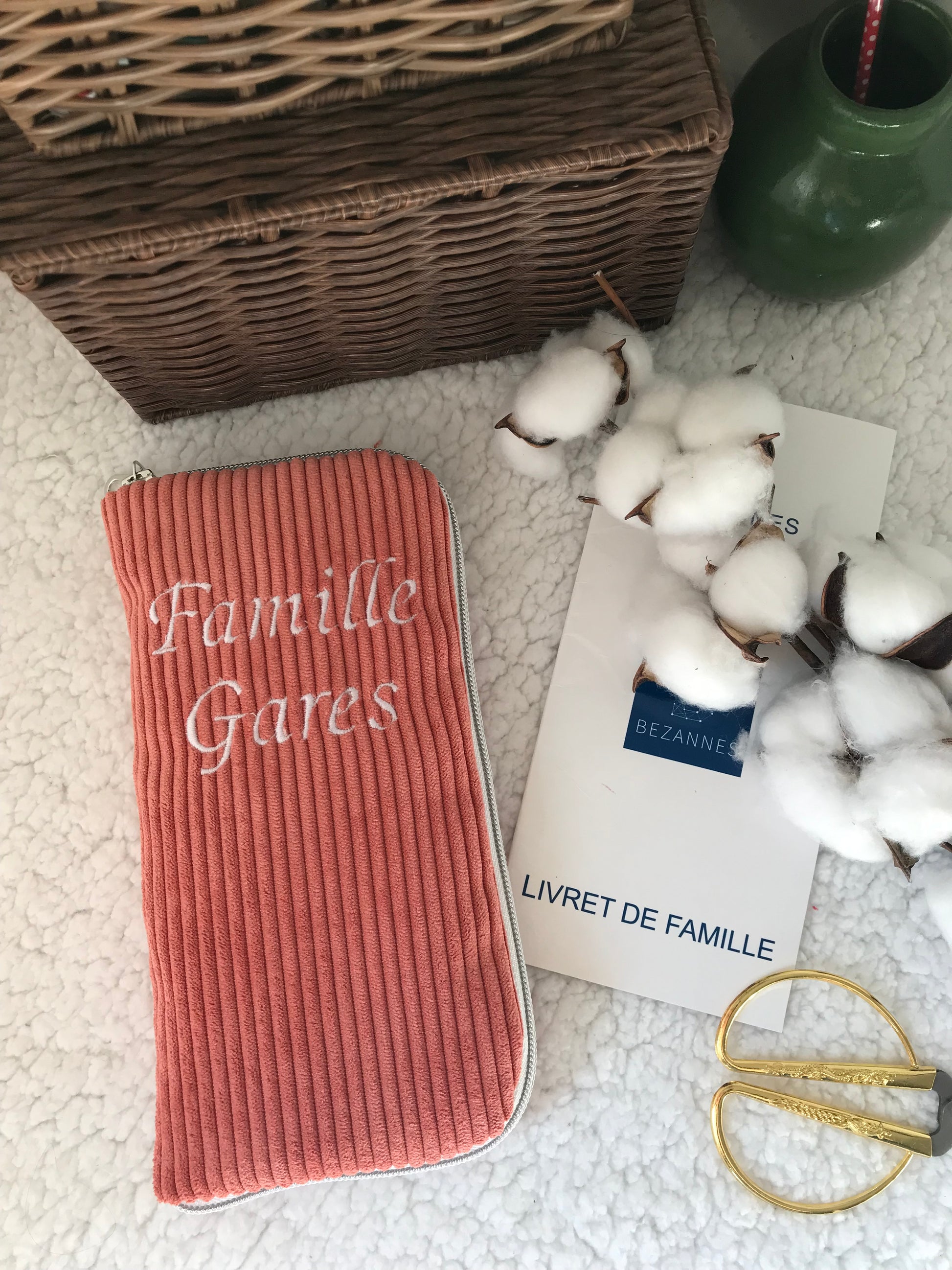 Protège livret de famille personnalisé velours côtelé corail 